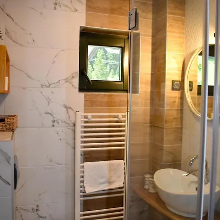 Rajska Vrata Πανσιόν Τζαχορίνα